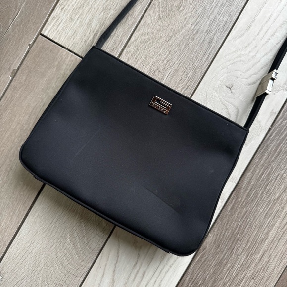 Guess Crossbody Bag Y2k | Excellent Condition - Picture 2 of 10